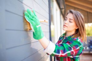 7 Signs It's Time to Repaint Your House